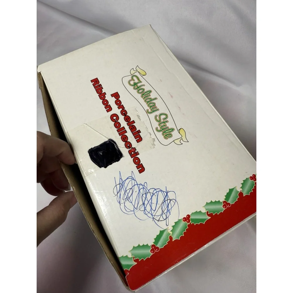 Holiday Style Porcelain Ribbon Collection Sleigh With Poinsettia EUC - Picture 9 of 11